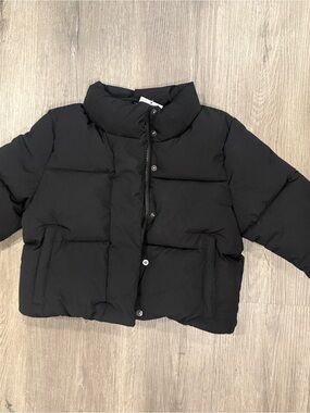 Amazon Essentials Kids Black Puffer Jacket Coat Size S 6-7 Warm Zip










C1